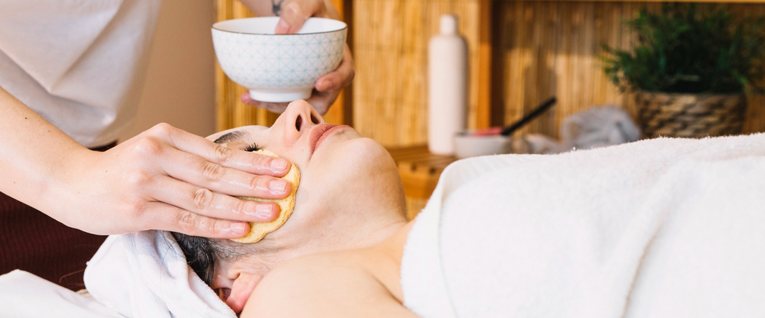 Skincare noturno: o segredo das peles radiantes aos 50+