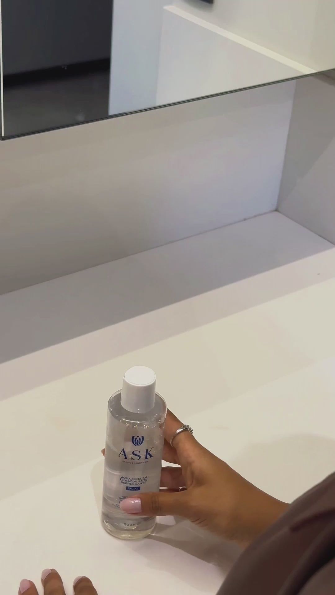 Carregar vídeo: Água Micelar Facial ASK Demaquilante 200ml